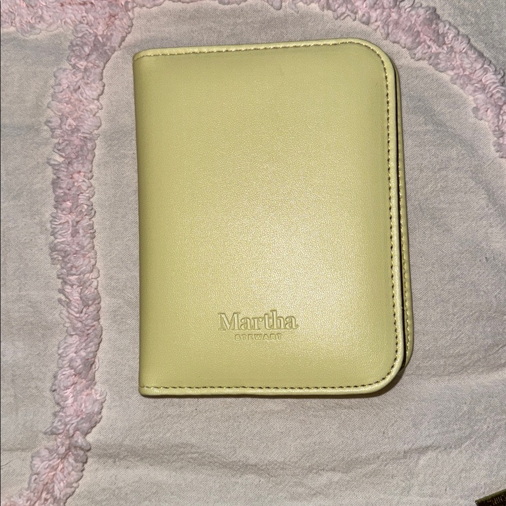 Martha Stewart Lime Passport, Card, & Money Case for traveling. NEW